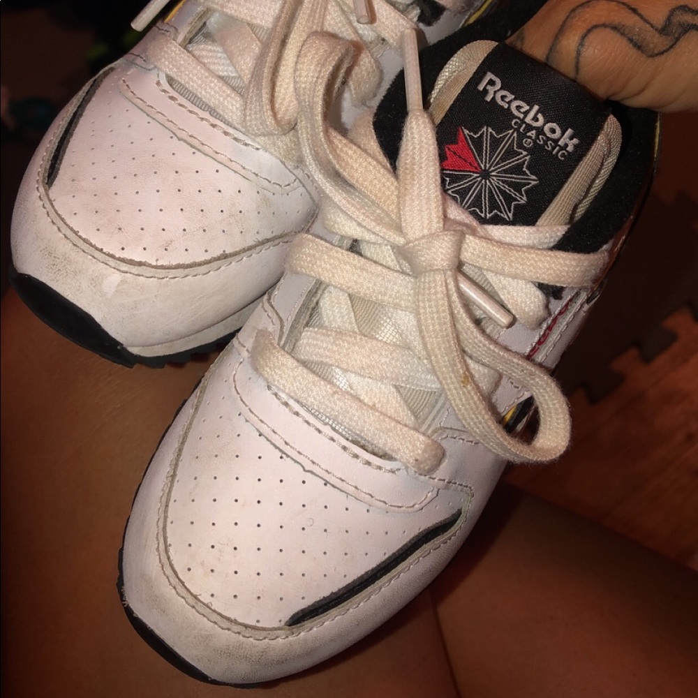 Boys Reebok Shoes - Picture 3 of 4